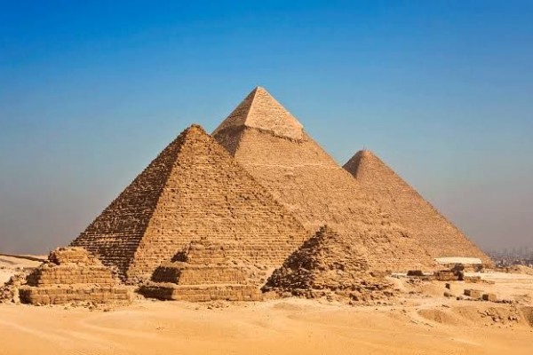 Piramida Giza, Salah Satu Keajaiban Dunia